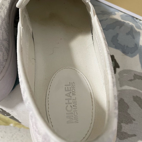 Michael Kors white slip on sneaker with MK logo. Size 6. - Picture 7 of 9